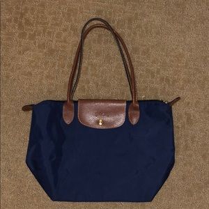 Longchamp navy pilage